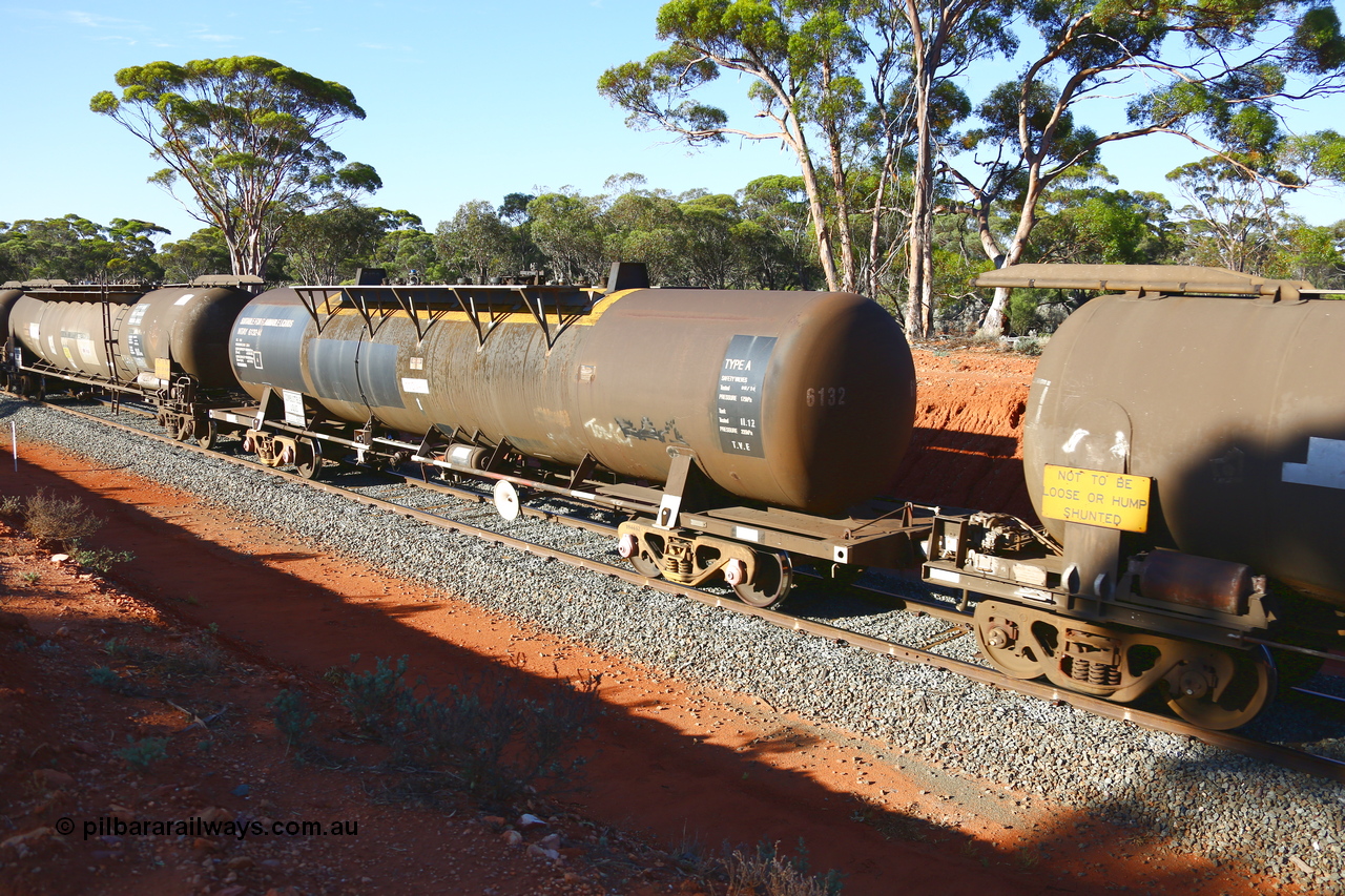 190109 1691
Binduli, empty fuel train 4445, NTAY type tank waggon NTAY 6132, built by Indeng Qld 1979 for Shell as SCA type SCA 283, fitted with conventional couplers. Under Viva Energy ownership.
Keywords: NTAY-type;NTAY6132;Indeng-Qld;SCA-type;SCA283;NTAF-type;