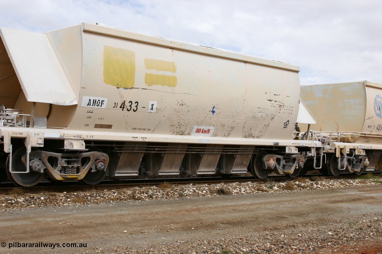 051101 6425
Parkeston, AHQF 31433 seen here in Loongana Limestone service, originally built by Goninan WA for Western Quarries as a batch of twenty coded WHA type in 1995. Purchased by Westrail in 1998.
Keywords: AHQF-type;AHQF31433;Goninan-WA;WHA-type;