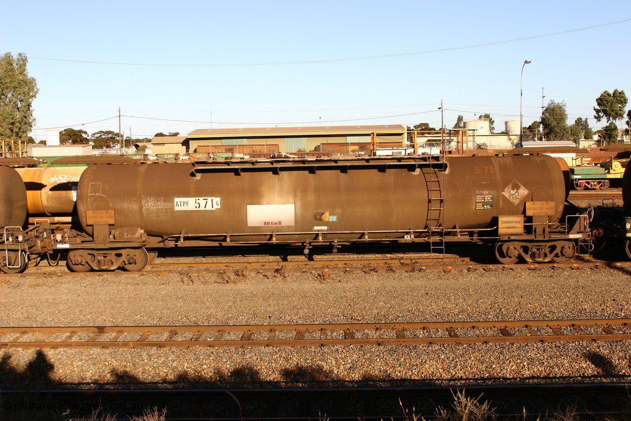 060528 4636 ATPF571G
West Kalgoorlie, ATPF 571 fuel tank waggon is the type leader built by WAGR Midland Workshops in 1974 for Shell as WJP type 80.66 kL one compartment one dome, capacity of 80500 litres.
Keywords: ATPF-type;ATPF571;WAGR-Midland-WS;WJP-type;