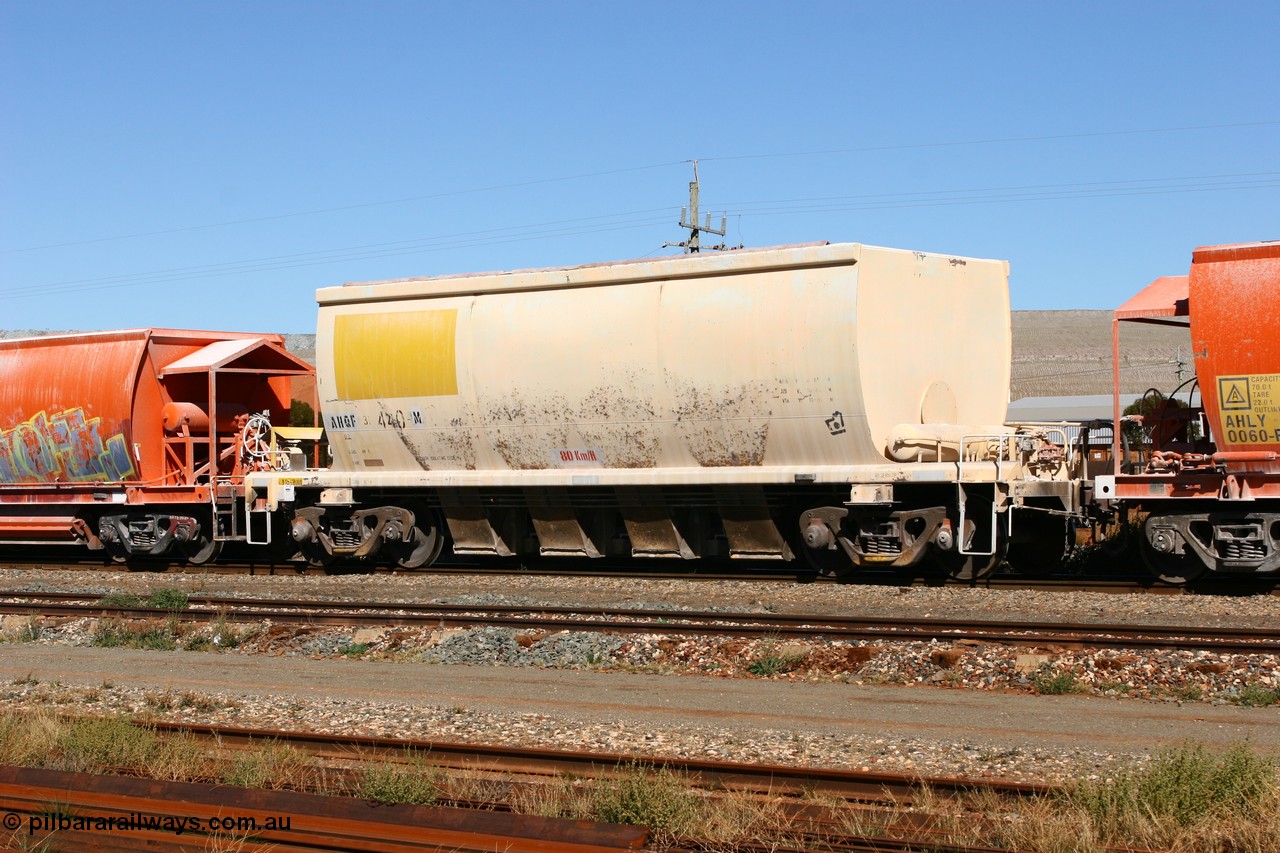 060530 4911
Parkeston, AHQF 31440 seen here in Loongana Limestone service, originally built by Goninan WA for Western Quarries as a batch of twenty coded WHA type in 1995. Purchased by Westrail in 1998.
Keywords: AHQF-type;AHQF31440;Goninan-WA;WHA-type;