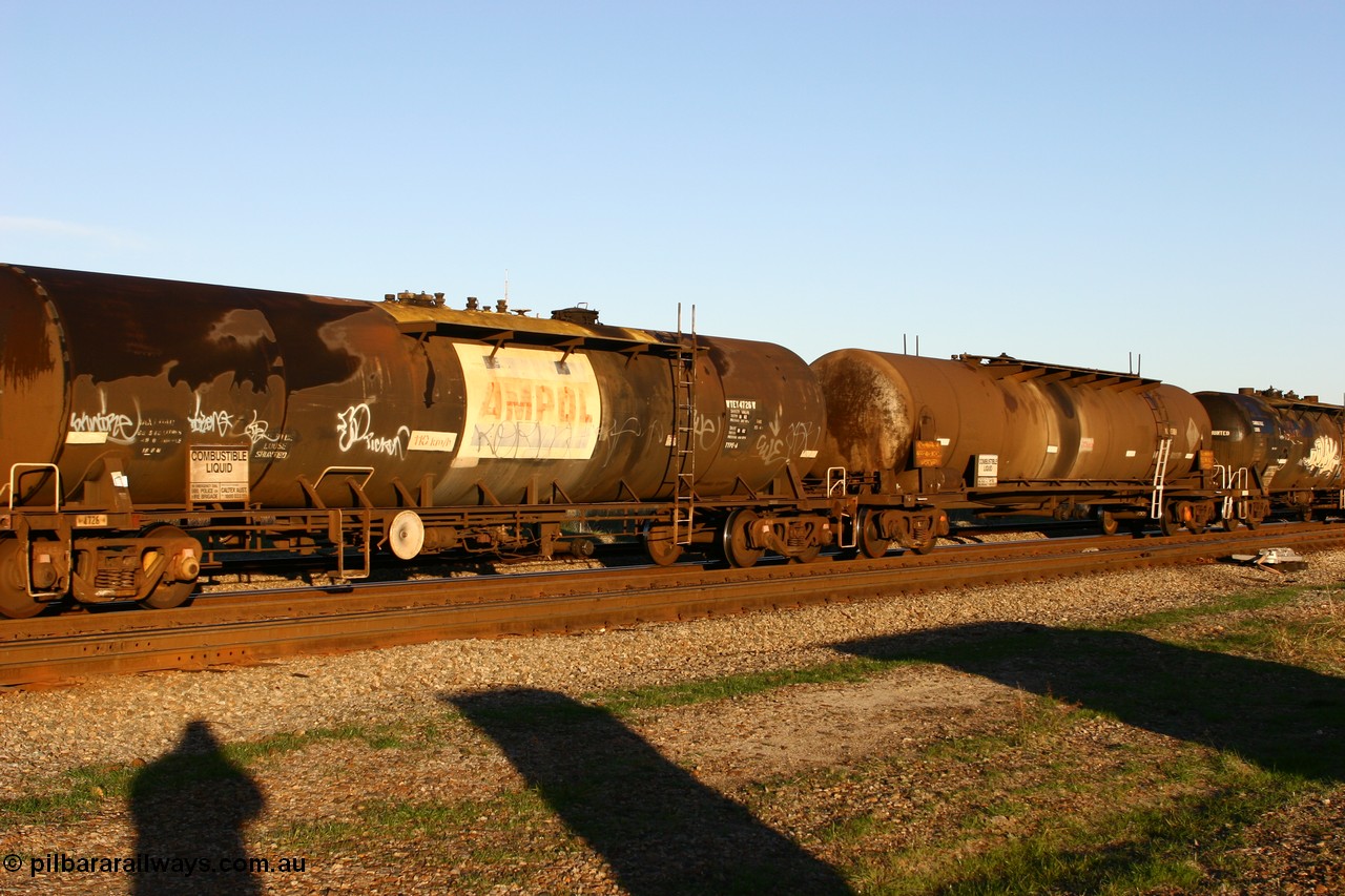 060603 5261 WTEY4726W
Midland, WTEY 4726 diesel fuel tank waggon, former NTAF in service for Caltex, former AMPOL tank, coded WTEF when arrived in WA in 1995.
Keywords: WTEY-type;WTEY4726;NTAF-type;