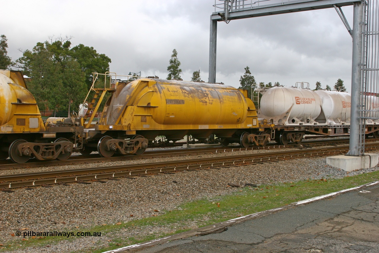 070608 0095
Midland, APNY 31164, one of four built by Westrail Midland Workshops in 1978 as WNA type pneumatic discharge nickel concentrate waggon, WAGR built and owned copies of the AE Goodwin built WN waggons for WMC.
Keywords: APNY-type;APNY31164;Westrail-Midland-WS;WNA-type;