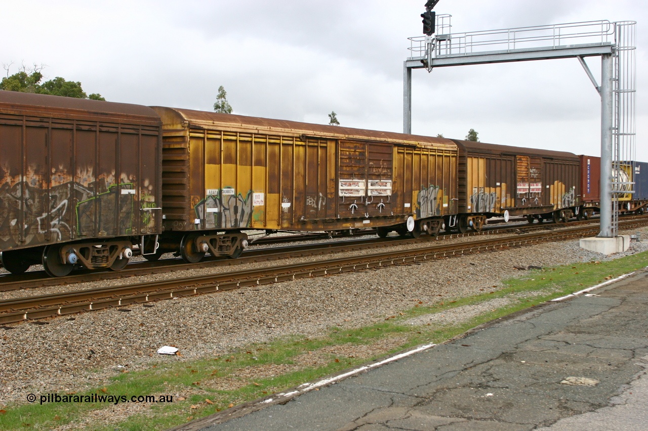 070608 0115
Midland, ABAY 30887 covered van waggon, one of one hundred and thirty five built by Mechanical Handling Ltd SA in 1970-71 as WVX type, recoded to WBAX in 1979.
Keywords: ABAY-type;ABAY30887;Mechanical-Handling-Ltd-SA;WVX-type;WBAX-type;