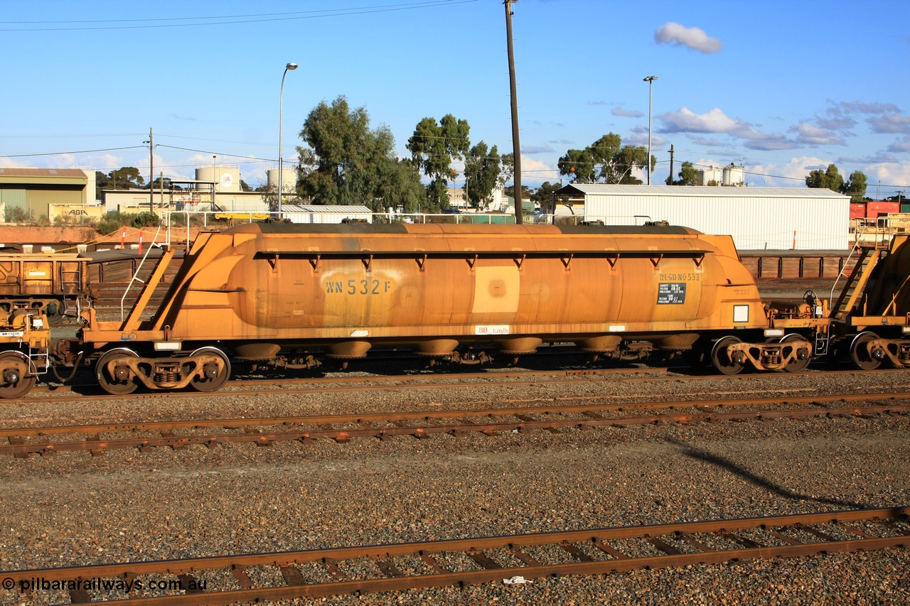 100601 8444
West Kalgoorlie, WN 532, pneumatic discharge nickel concentrate waggon, one of a further ten built by WAGR Midland Workshops as WN type in 1975 for WMC.
Keywords: WN-type;WN532;WAGR-Midland-WS;