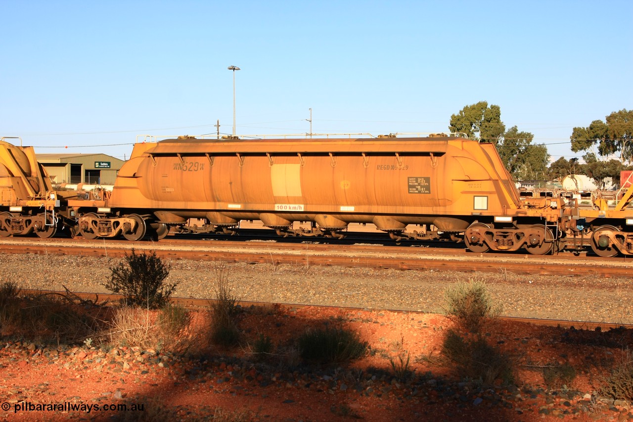 100601 8479
West Kalgoorlie, WN 529, pneumatic discharge nickel concentrate waggon, one of thirty units built by AE Goodwin NSW as WN type in 1970 for WMC.
Keywords: WN-type;WN529;AE-Goodwin;