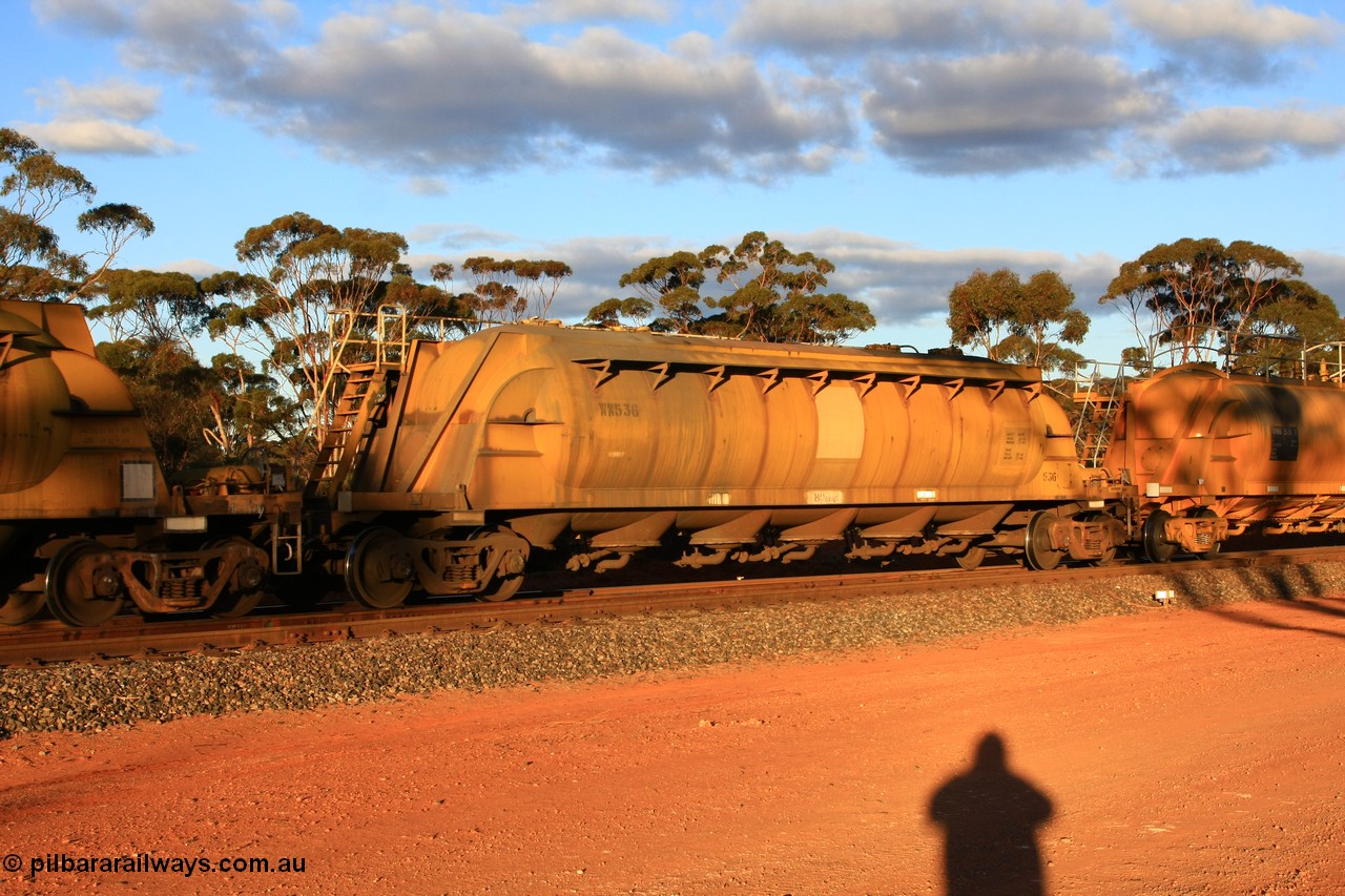 100731 3199
Binduli, WN 536, pneumatic discharge nickel concentrate waggon, one of a further ten built by WAGR Midland Workshops as WN type in 1975 for WMC
Keywords: WN-type;WN536;WAGR-Midland-WS;