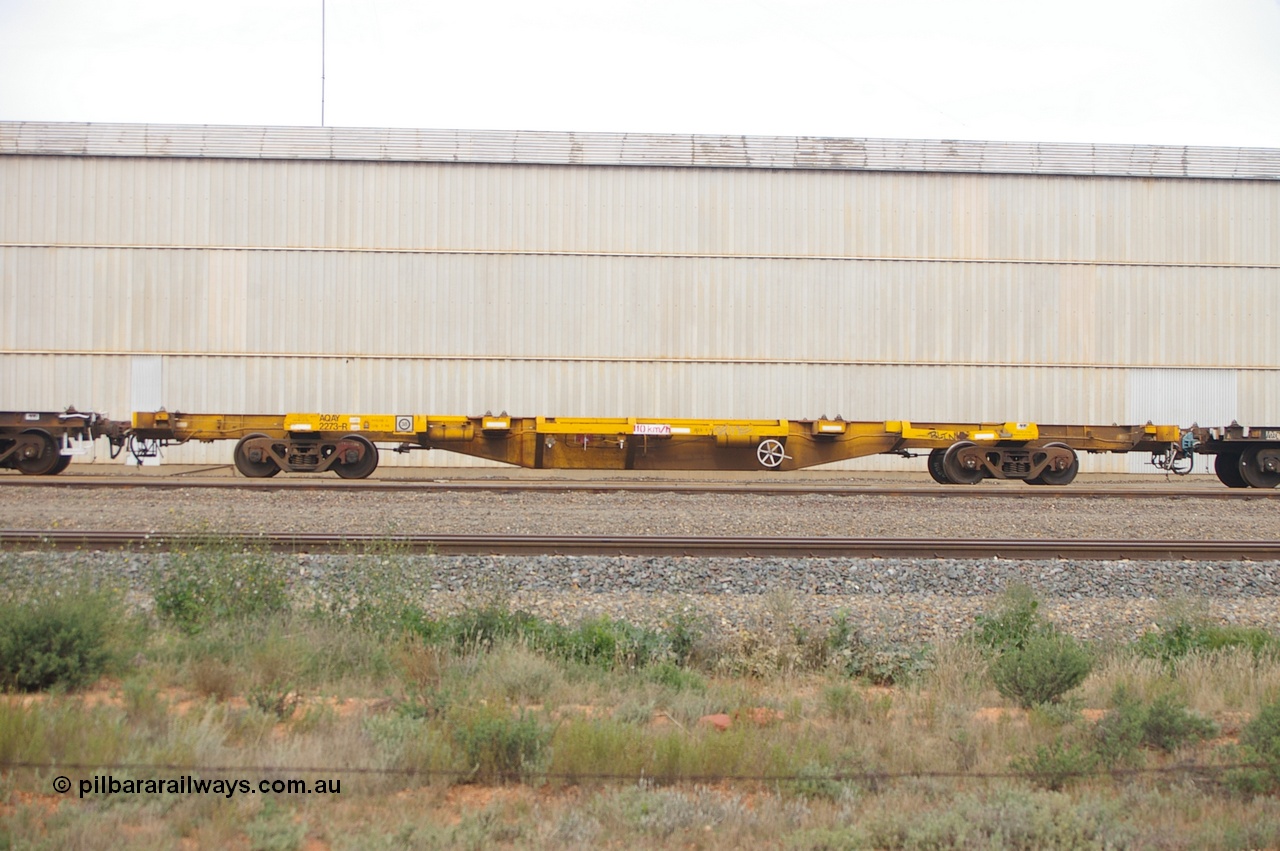 110710 7421 PD
West Kalgoorlie, AQAY 2273, this orphan waggon started life as a Comeng Vic built GOX type open waggon for Commonwealth Railways in 1970, then coded AOOX. Under AWR ownership is was reduced to this 3 TEU unit container skeletal waggon. Peter Donaghy image.
Keywords: Peter-D-Image;AQAY-type;AQAY2273;Comeng-Vic;GOX-type;AOOX-type;ROOX-type;ROKX-type;