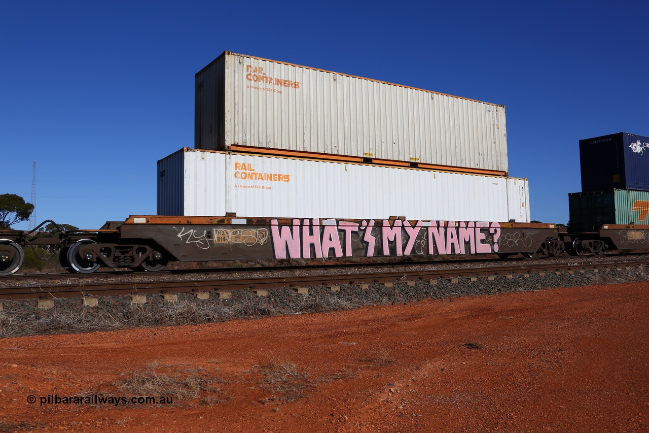 160522 2110
Parkeston, 6MP4 intermodal train, platform 2 of 5 pack Goninan built RRZY 7014 well waggon set, Rail Containers 48' SCFU 411218 and a 40' TSPD 411058 container.
Keywords: RRZY-type;RRZY7014;Goninan-NSW;