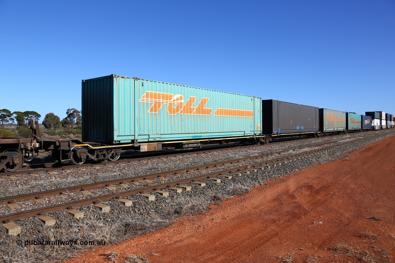 160522 2115
Parkeston, 6MP4 intermodal train, 5-pack low profile skel waggon set RRYY 52, the last of 52 such waggons built by Bradken at Braemar NSW in 2004-05, loaded with 48' containers.
Keywords: RRYY-type;RRYY52;Williams-Worley;Bradken-NSW;