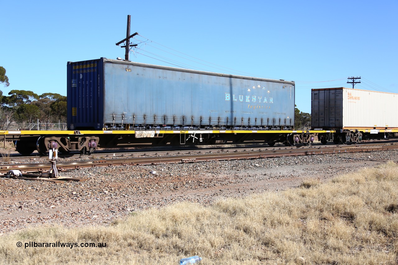 160522 2156
Parkeston, 6MP4 intermodal train, RQJW 60026 container waggon, one of fifty built by EPT NSW as NQJW type in 1984-85, with a Blue Star Logistics 48' container PNXC 4481.
Keywords: RQJW-type;RQJW60026;EPT-NSW;NQJW-type;