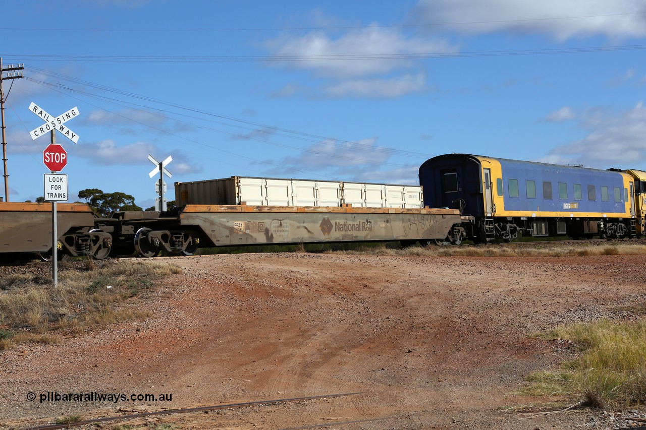 160522 2338
Parkeston, 7MP7 priority service train, platform 5 of 5-pack Goninan built RRZY 7034 well waggon set, half height side door SCF SCFU 607107[1] container.
Keywords: RRZY-type;RRZY7034;Goninan-NSW;