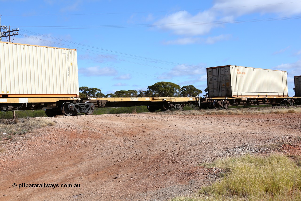 160522 2394
Parkeston, 7MP7 priority service train, RQEY 1962 2-pack container waggon, originally built by Comeng Qld as one of forty LEX type louvre waggons in 1966-67, to ALEX, converted to AQEY, empty deck.
Keywords: RQEY-type;RQEY1962;Comeng-Qld;LEX-type;ALEX-type;AQEY-type;