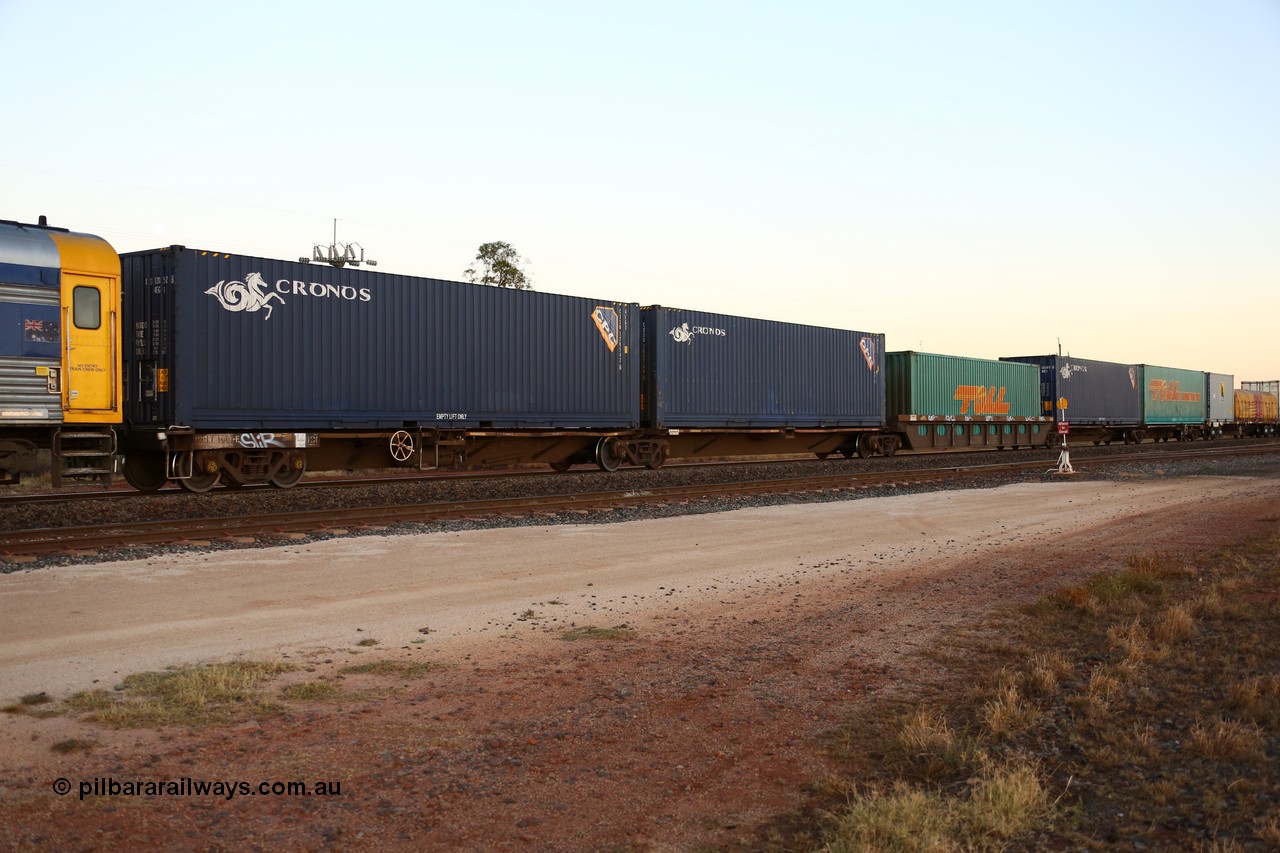 160523 2713
Parkeston, view of articulated 5-pack centre well waggon set RQLY 1007, one of fourteen built by AN Rail Islington Workshops 1991 as AQLY type, loaded with Cronos and Toll 40' boxes, train 1PM5.
Keywords: RQLY-type;RQLY1007;AN-Islington-WS;AQLY-type;