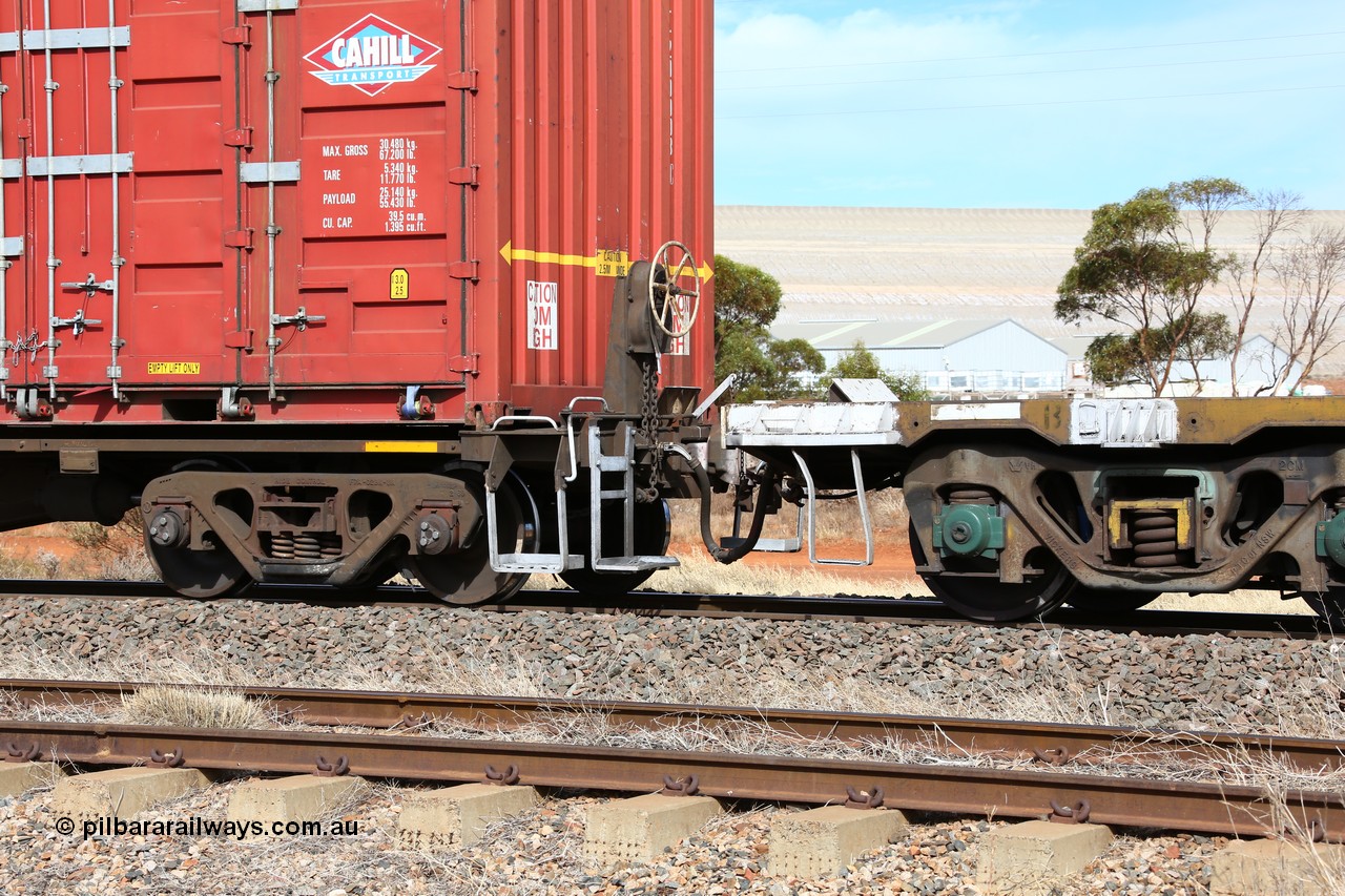 160523 3027
Parkeston, 7SP3 intermodal train, RRGY 7136 5-pack articulated skeletal waggon, one of fifty originally built by AN Rail Islington Workshops in 1996-97 as type RRBY, later rebuilt with 48' intermediate decks and recoded to RRGY, view of handbrake assembly.
Keywords: RRGY-type;RRGY7136;AN-Islington-WS;RRBY-type;
