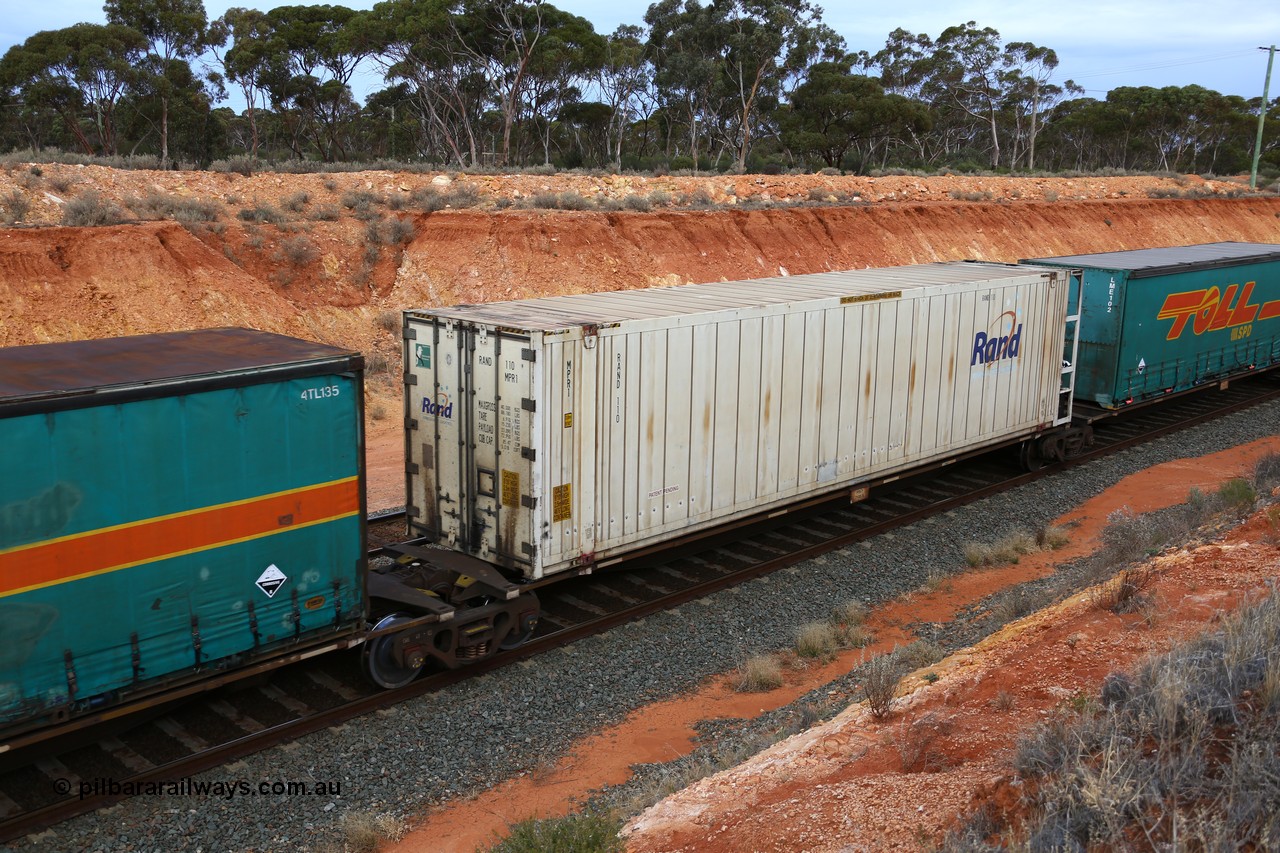 160524 3761
West Kalgoorlie, 2PM6 intermodal train, 48' platform of RRGY 7130 5-pack articulated skel waggon, one of fifty built by AN Rail Islington Workshops in 1996-97 as type RRBY, later rebuilt with 48' intermediate decks and coded RRGY, RAND Refrigerated Logistics 46' 6