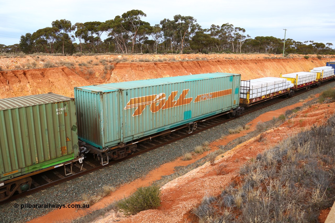 160524 3788
West Kalgoorlie, 2PM6 intermodal train, RRQY 8314 platform 1 of articulated five-unit container waggon set built by Qiqihar Rollingstock Works in China as part of a forty one unit order in 2005/06, Toll 48' box TDDS 48669.
Keywords: RRQY-type;RRQY8314;Qiqihar-Rollingstock-Works-China;