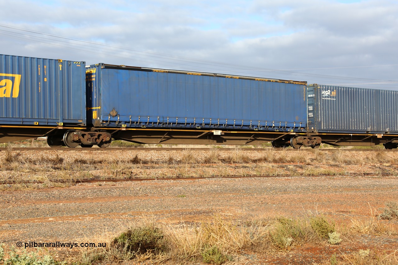 160525 4495
Parkeston, 3PM7 priority service train, RRAY 7166 platform 4 of 5-pack articulated skel waggon set, one of 100 built by ABB Engineering NSW 1996-2000, 48' deck with a Pacific National 48' curtainsider PNXC 5636.
Keywords: RRAY-type;RRAY7166;ABB-Engineering-NSW;
