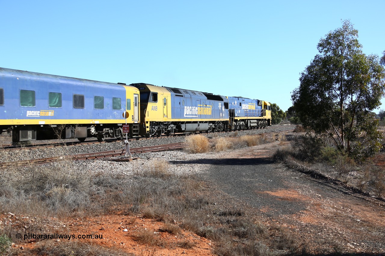 160527 5567
Karonie, 4MP5 intermodal train, AN 9, one of eleven AN class built by Clyde Engineering EMD as model JT46C serial 93-1305 for Australian National in 1992-93.
Keywords: AN-class;AN9;Clyde-Engineering-Somerton-Victoria;EMD;JT46C;93-1305;