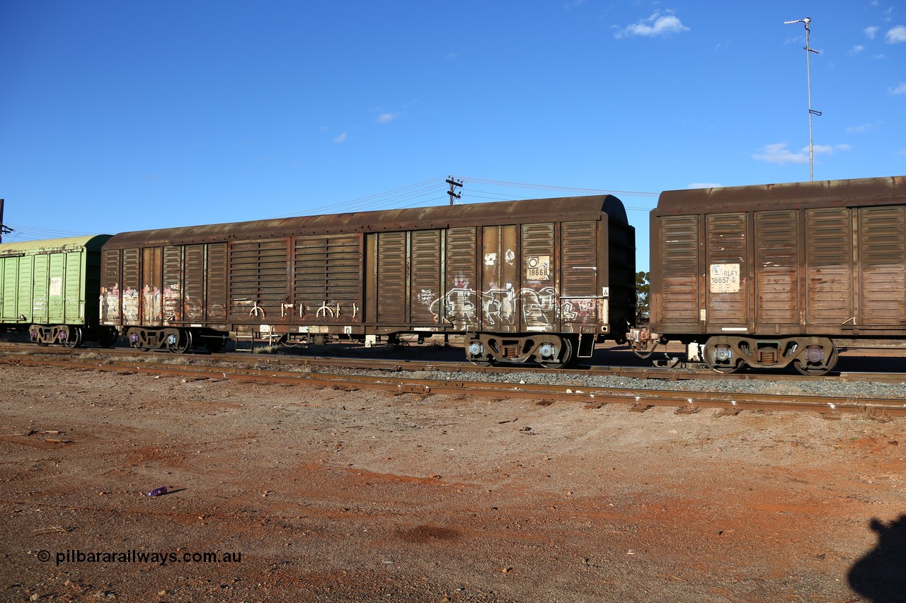 160528 8349
Parkeston, 5SP5 intermodal train, RLSY 18668 in Sadleirs traffic, recoded from RLUY. One of one hundred and fifty built by Comeng NSW as the KLY type louvre vans in 1975/76. Transferred to National Rail in 1994 and recoded from NLKY / NLUY.
Keywords: RLSY-type;RLSY18668;Comeng-NSW;KLY-type;NLKY-type;RLUY-type;