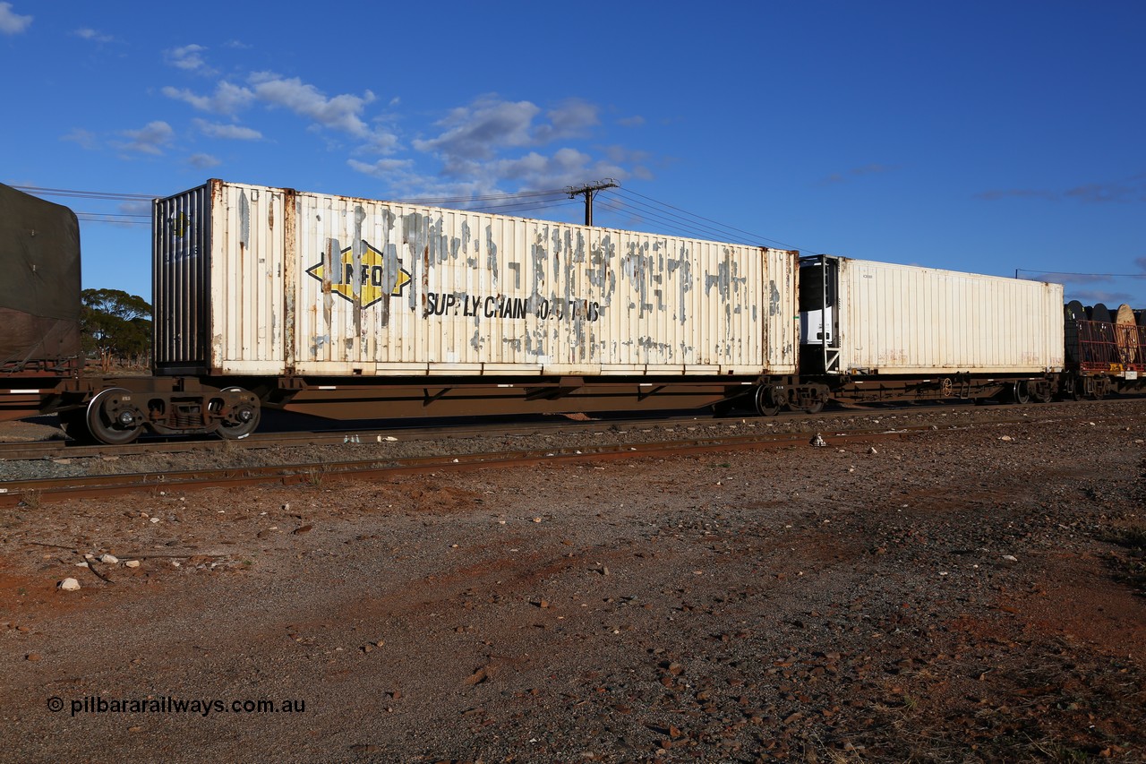 160528 8358
Parkeston, 5SP5 intermodal train, PRXY 5004 originally owned by FCL, five PRXY type articulated five pack container waggon sets with 48' decks were built by Qiqihar Rollingstock Works in China in 2005, with a 48' Linfox container DRC 262.
Keywords: PRXY-type;PRXY5004;Qiqihar-Rollingstock-Works-China;