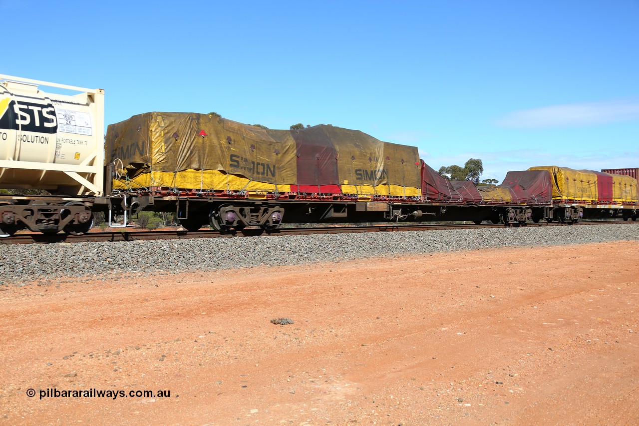 160528 8397
Binduli, intermodal train 6PM6, RQJW 22063 container waggon built by Mittagong Engineering NSW as JCW type in 1975/76, loaded with two Simon tarped 40' FD flatracks .
Keywords: RQJW-type;RQJW22063;Mittagong-Engineering-NSW;JCW-type;NQJW-type;