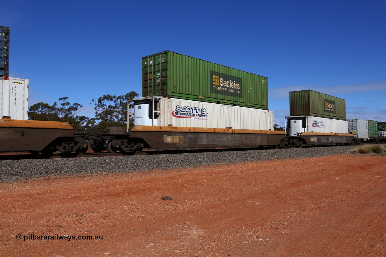 160528 8456
Binduli, intermodal train 6PM6, RRZY type five unit bar coupled well container waggon set RRZY 7039 platform 2, one of thirty two waggon sets built by Goninan in 1995-96 for National Rail as the RQZY type and recoded when repaired. Loaded with a 46' 6
