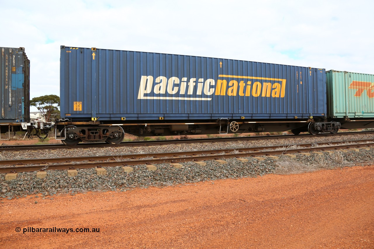 160529 8821
Parkeston, 6MP4 intermodal train, RRQY 8314
Keywords: RRQY-type;RRQY8314;Qiqihar-Rollingstock-Works-China;