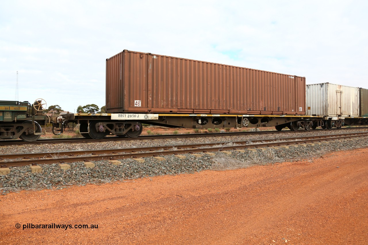 160529 8829
Parkeston, 6MP4 intermodal train, RRKY 2050
Keywords: RRKY-type;RRKY2050;Comeng-SA;RMX-type;AQMX-type;AQSY-type;RQKY-type;