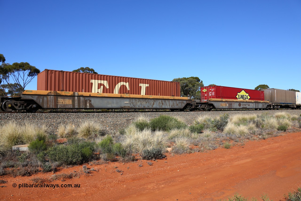 160530 9257
Binduli, 7SP3 intermodal service, RQZY 7953 platform 4 of 5-pack well waggon set built by Goninan NSW in 1995-96, FCL 48' FBGU 480234.
Keywords: RQZY-type;RQZY7053;Goninan-NSW;