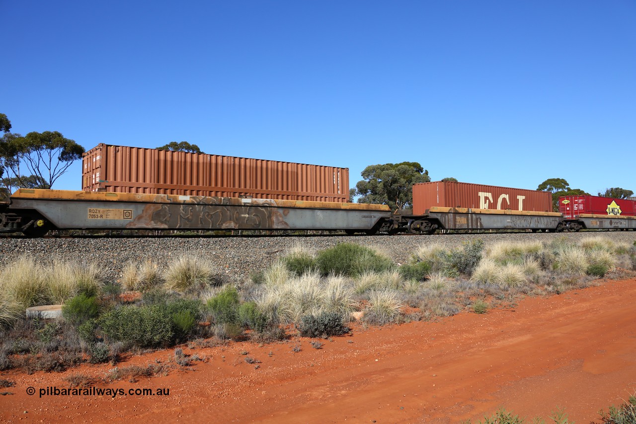 160530 9258
Binduli, 7SP3 intermodal service, RQZY 7953 platform 3 of 5-pack well waggon set built by Goninan NSW in 1995-96, FCL 48' FGDU 910410 with side logo painted out.
Keywords: RQZY-type;RQZY7053;Goninan-NSW;
