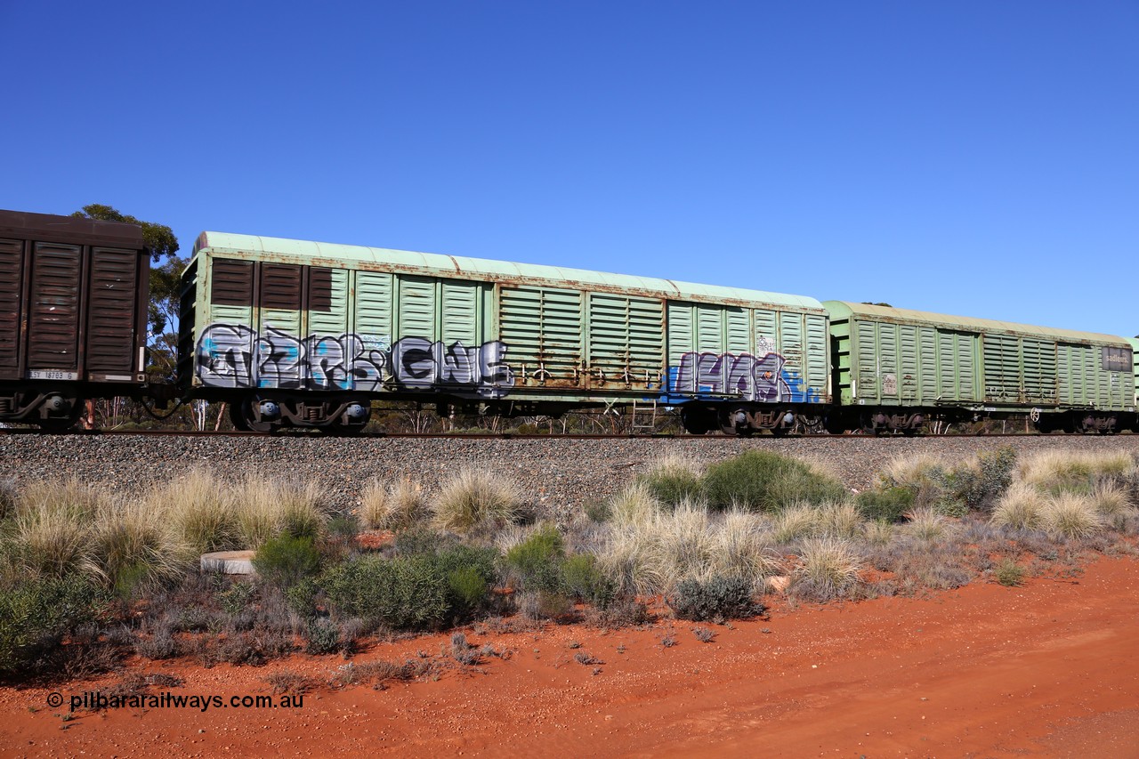 160530 9272
Binduli, 7SP3 intermodal service, RLSY 18676
Keywords: RLSY-type;RLSY18676;