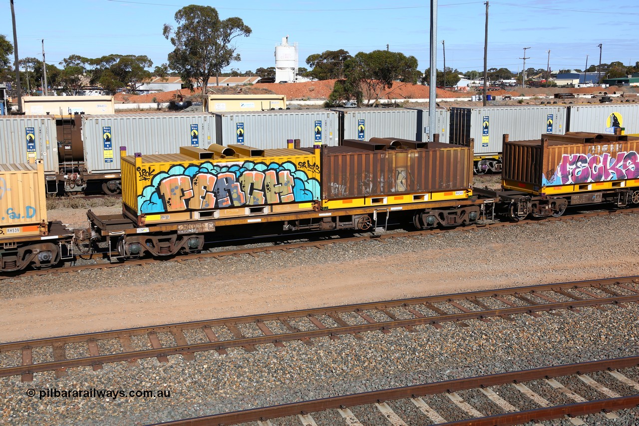 160531 9911
West Kalgoorlie, 1MP2 steel train, RKLY 20962
Keywords: RKLY-type;RKLY20962;EPT-NSW;NODY-type;