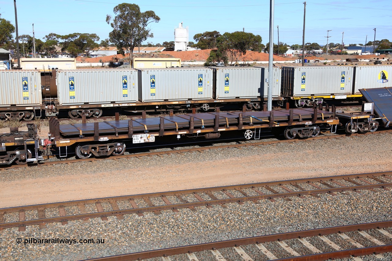 160531 9925
West Kalgoorlie, 1MP2 steel train, RKQF 60272
Keywords: RKQF-type;RKQF60272;