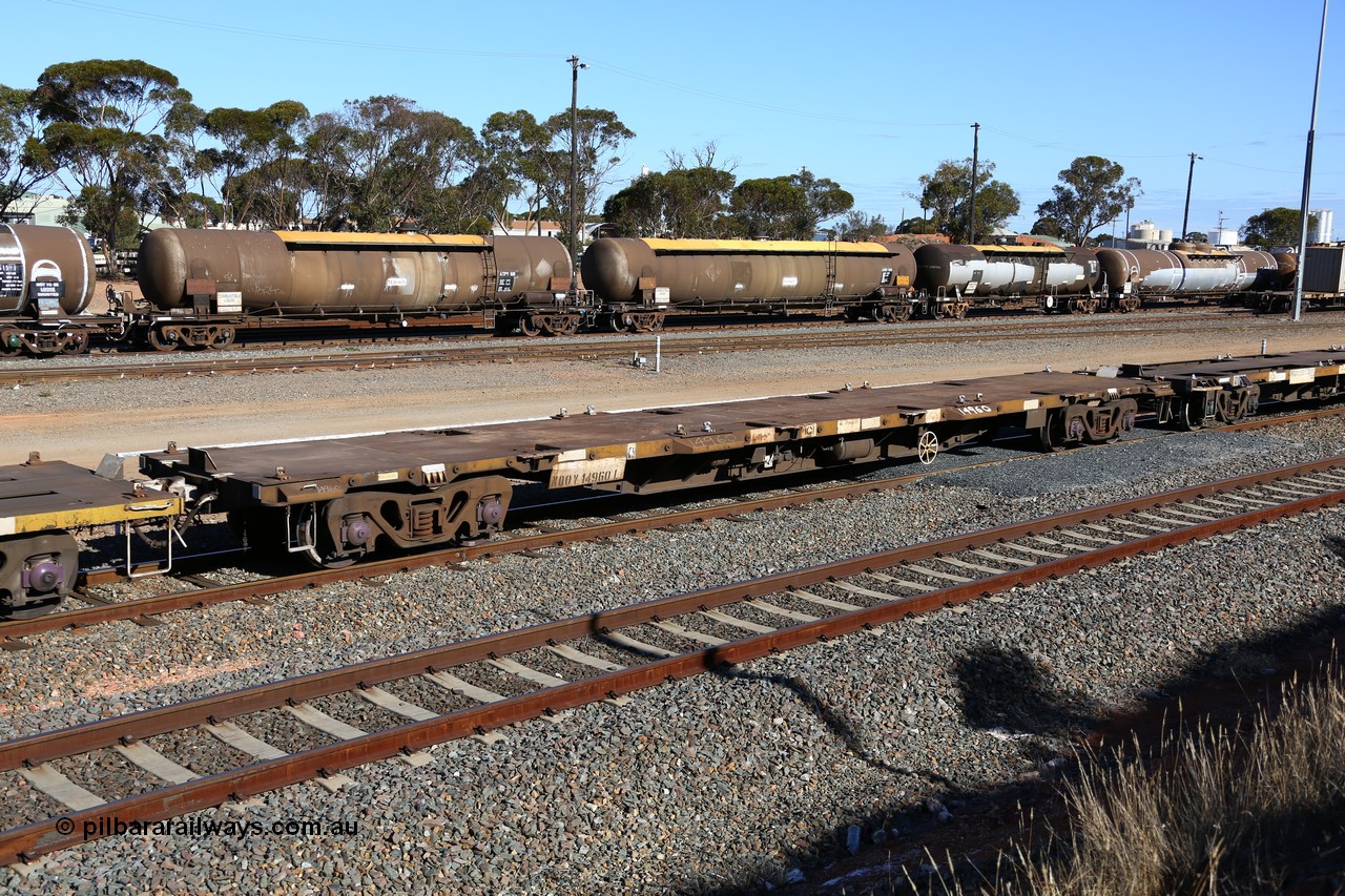 160531 9948
West Kalgoorlie, 3PM4 steel train, empty NQOY 14960 container waggon, one of fifty built by Tulloch Ltd NSW as type OCY in 1974-75.
Keywords: NQOY-type;NQOY14960;Tulloch-Ltd-NSW;OCY-type;