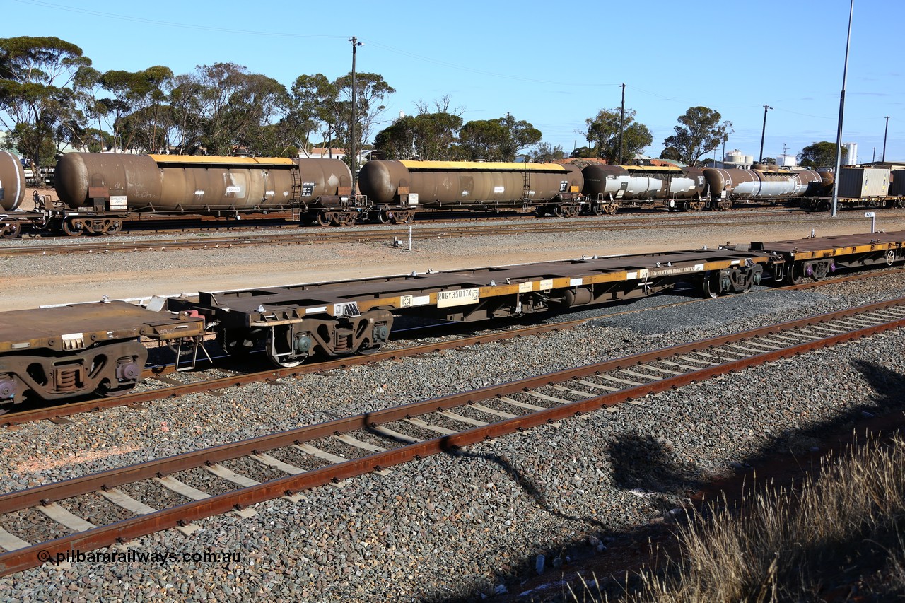 160531 9949
West Kalgoorlie, 3PM4 steel train, empty container waggon RQGY 35017.
Keywords: RQGY-type;RQGY35017;