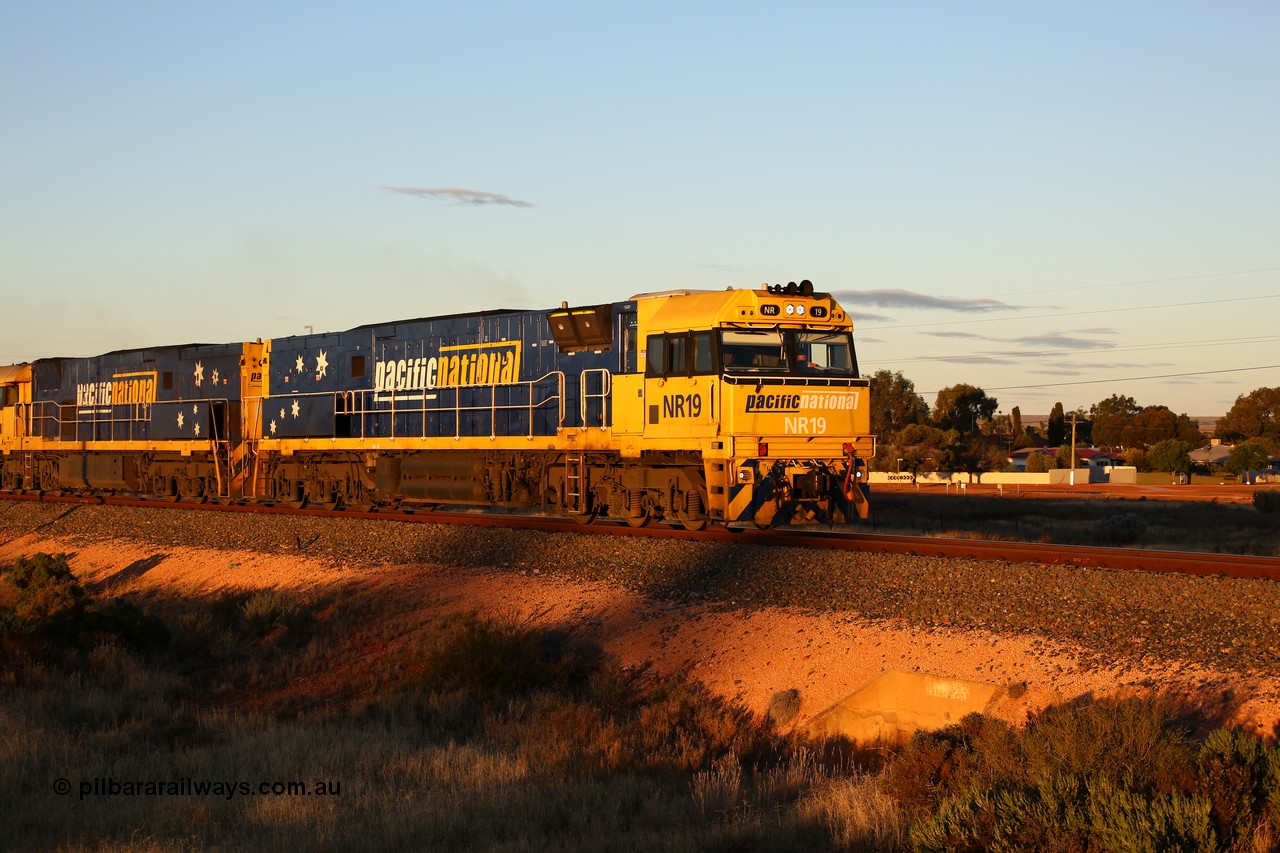 160601 10089
West Kalgoorlie, 2MP5 intermodal service climbs up the grade from Kalgoorlie, Goninan built GE model Cv40-9i NR class unit NR 19 serial 7250-03/97-221, as the sun goes down.
Keywords: NR-class;NR19;Goninan;GE;Cv40-9i;7250-03/97-221;