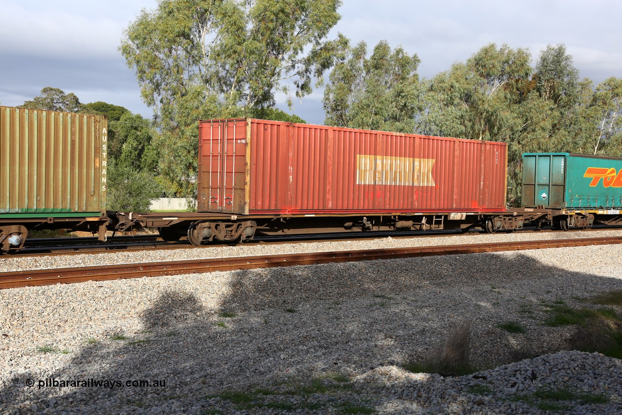 160609 0404
Woodbridge, 5PM5 intermodal train, RQWW 22009 jumbo container waggon, one of thirty two built by Comeng NSW in 1973-75 as JCW type, recoded to NQJW then NQTW, NQWW and then RQWW under National Rail. Patrick 53' automobile box A 142.
Keywords: RQWW-type;RQWW22009;Comeng-NSW;JCW-type;NQJW-type;NQWW-type;