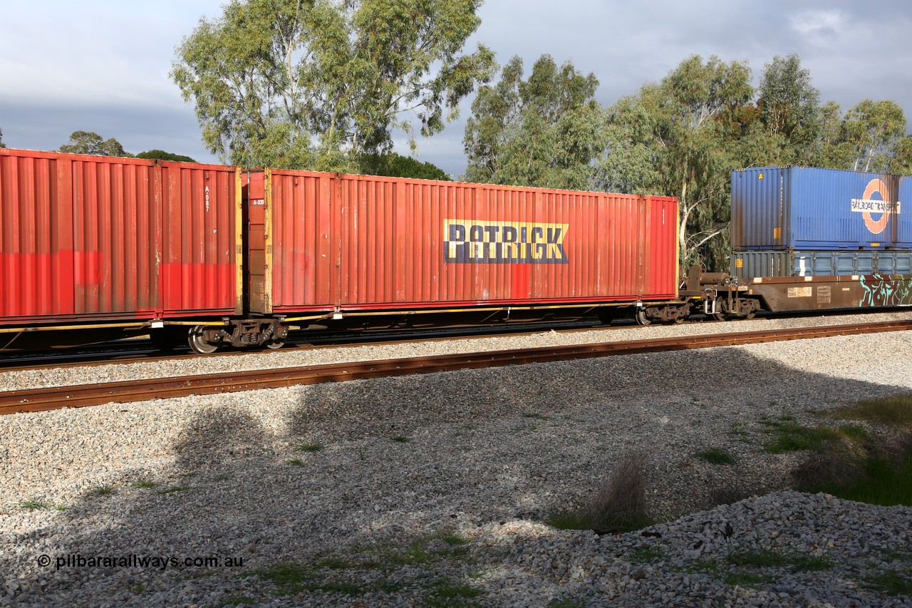 160609 0462
Woodbridge, 5PM5 intermodal train, RRYY 22, platform 5 of 5-pack articulated low profile skel waggon set, one of fifty two such sets built by Bradken Rail Braemar NSW from a Williams-Worley design, based on the TNT TRAY type for moving automotive carrying containers, with a Patrick 53' automotive container A 039.
Keywords: RRYY-type;RRYY22;Williams-Worley;Bradken-NSW;