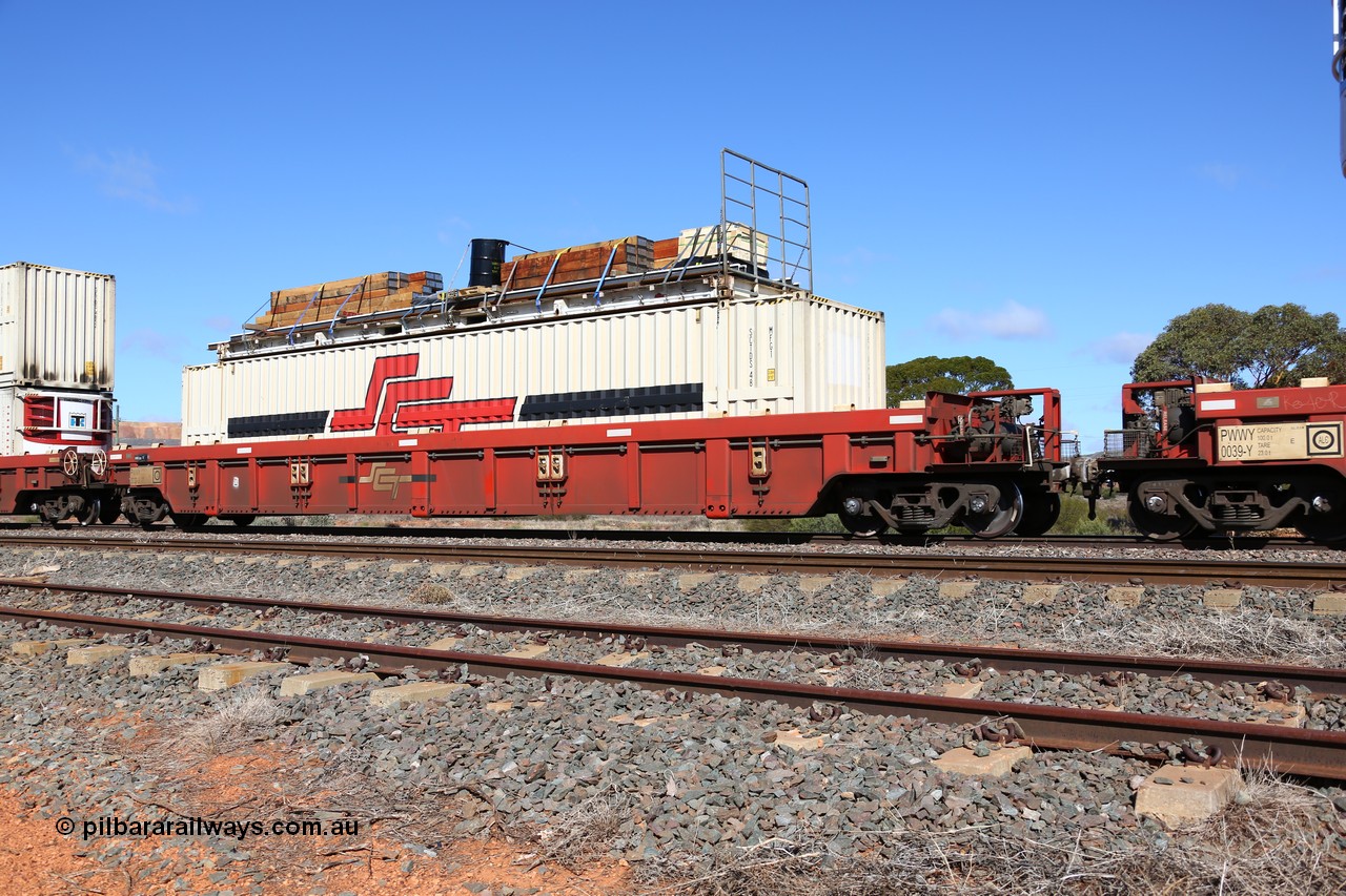 160522 2204
Parkeston, SCT train 6MP9 operating from Melbourne to Perth, PWWY type PWWY 0032 one of forty well waggons built by Bradken NSW for SCT, loaded with a 48' MFG1 SCT unit SCTDS 4810 and an unidentified 40' flatrack.
Keywords: PWWY-type;PWWY0032;Bradken-NSW;