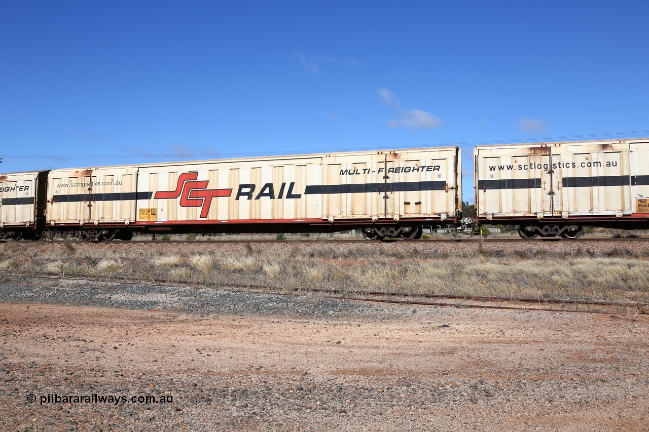 160522 2248
Parkeston, SCT train 6MP9 operating from Melbourne to Perth, PBGY type covered van PBGY 0093 Multi-Freighter, one of eighty units built by Gemco WA.
Keywords: PBGY-type;PBGY0093;Gemco-WA;