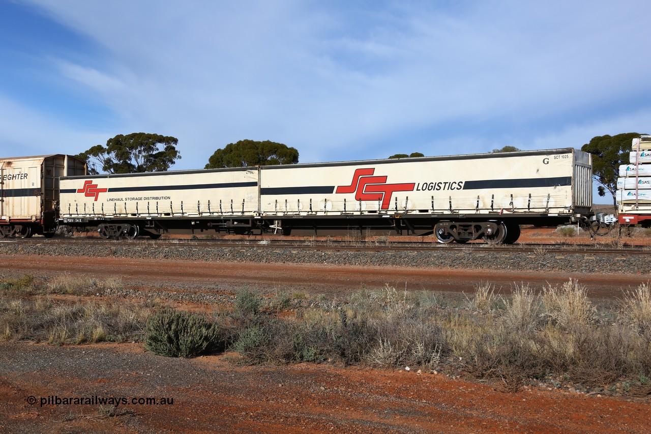 160523 2836
Parkeston, SCT train 7GP1 which operates from Parkes NSW (Goobang Junction) to Perth, originally built by V/Line's Bendigo Workshops in June 1986 as one of fifty VQDW type 'Jumbo' Container Flat waggons built, PQDY 54 still in Freight Australia green livery loaded with two SCT half height 40' curtain siders SCT 1012 'SCT Linehaul Storage Distribution' and SCT 1025 'SCT Logistics'.
Keywords: PQDY-type;PQDY54;Victorian-Railways-Bendigo-WS;VQDW-type;