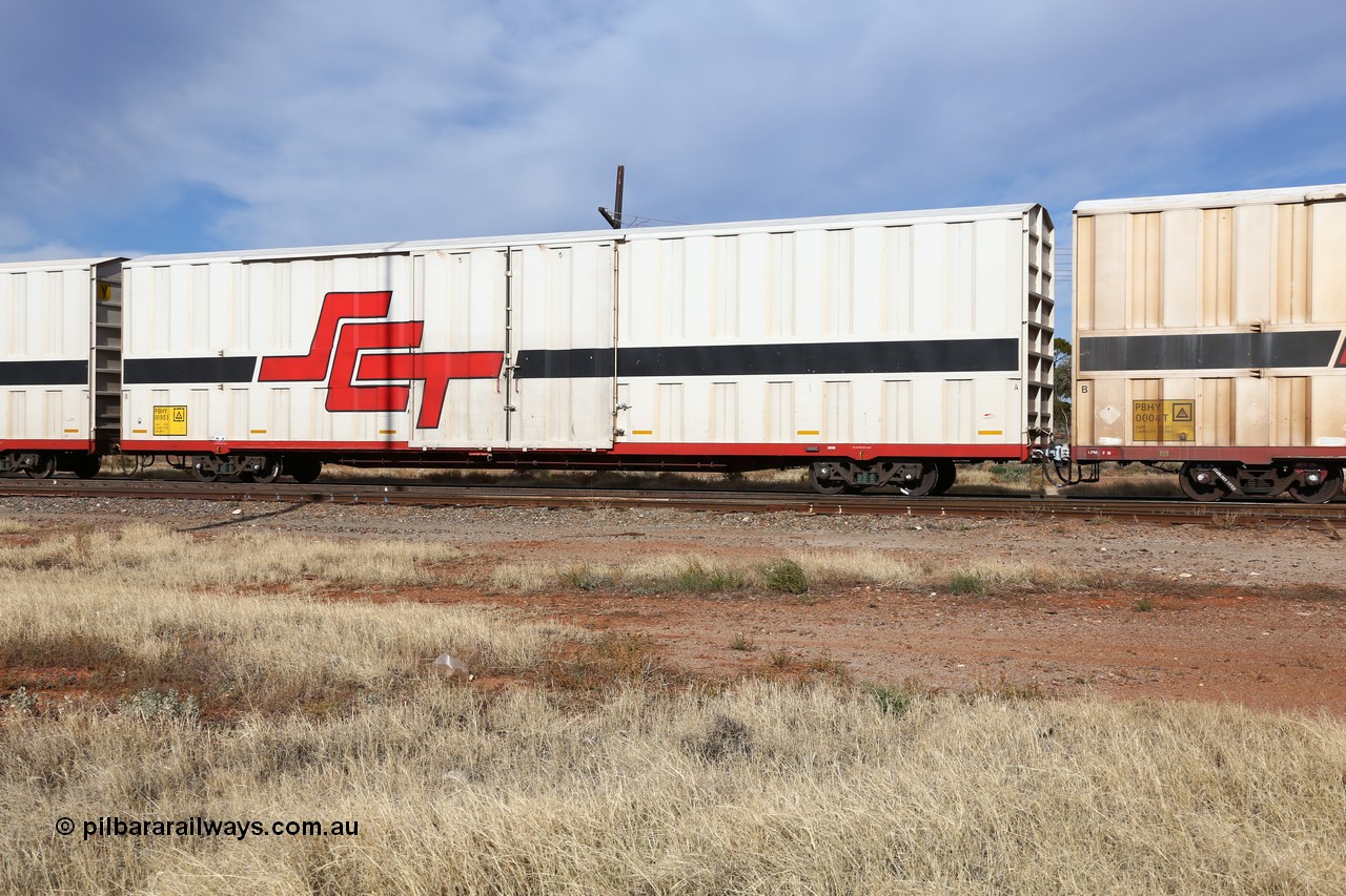 160523 2882
Parkeston, SCT train 7GP1 which operates from Parkes NSW (Goobang Junction) to Perth, PBHY type covered van PBHY 0095 Greater Freighter, built by CSR Meishan Rolling Stock Co China in 2014 without the Greater Freighter signage.
Keywords: PBHY-type;PBHY0095;CSR-Meishan-China;