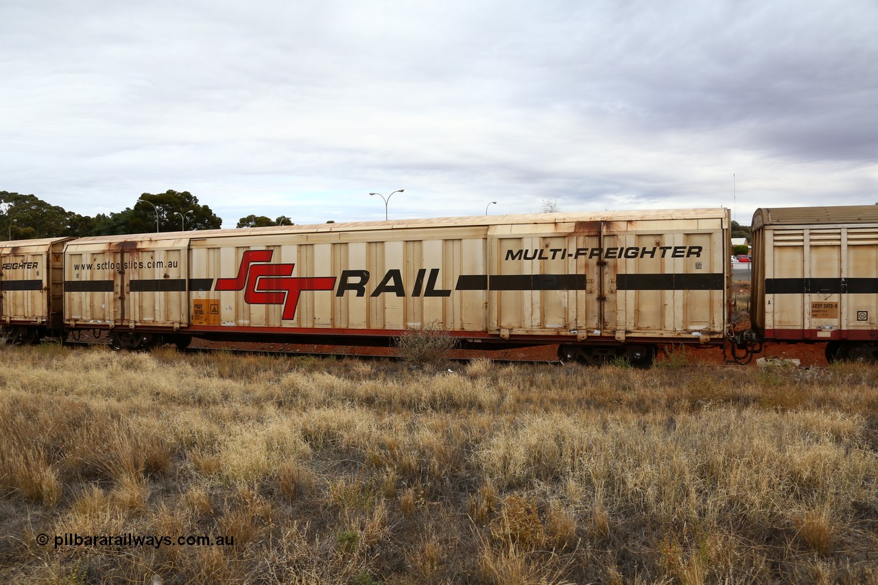 160524 3710
Kalgoorlie, SCT train 2PM9 operating from Perth to Melbourne, PBGY type covered van PBGY 0010 Multi-Freighter, one of eighty two waggons built by Queensland Rail Redbank Workshops in 2005.
Keywords: PBGY-type;PBGY0010;Qld-Rail-Redbank-WS;