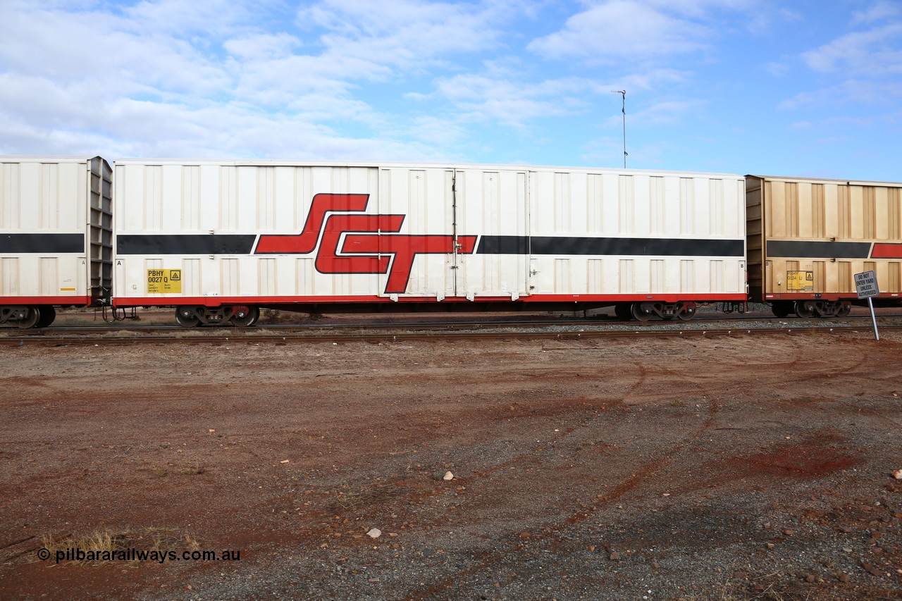 160525 4558
Parkeston, SCT train 3PG1 which operates from Perth to Parkes NSW (Goobang Junction), PBHY type covered van PBHY 0027 Greater Freighter, one of thirty five units built by Gemco WA in 2005 without the Greater Freighter signage.
Keywords: PBHY-type;PBHY0027;Gemco-WA;