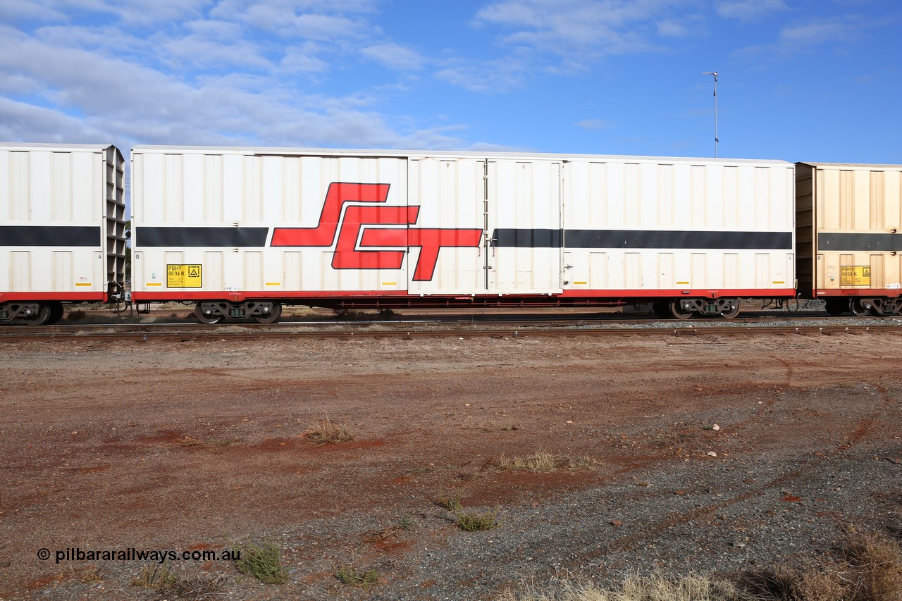 160525 4593
Parkeston, SCT train 3PG1 which operates from Perth to Parkes NSW (Goobang Junction), PBHY type covered van PBHY 0094 Greater Freighter, built by CSR Meishan Rolling Stock Co China in 2014 without the Greater Freighter signage.
Keywords: PBHY-type;PBHY0094;CSR-Meishan-China;