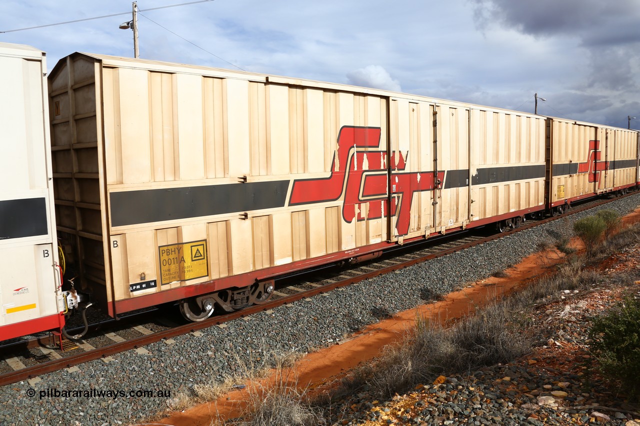 160526 5298
West Kalgoorlie, SCT train 3MP9 operating from Melbourne to Perth, PBHY type covered van PBHY 0011 Greater Freighter, one of thirty five units built by Gemco WA in 2005 without the Greater Freighter signage.
Keywords: PBHY-type;PBHY0011;Gemco-WA;
