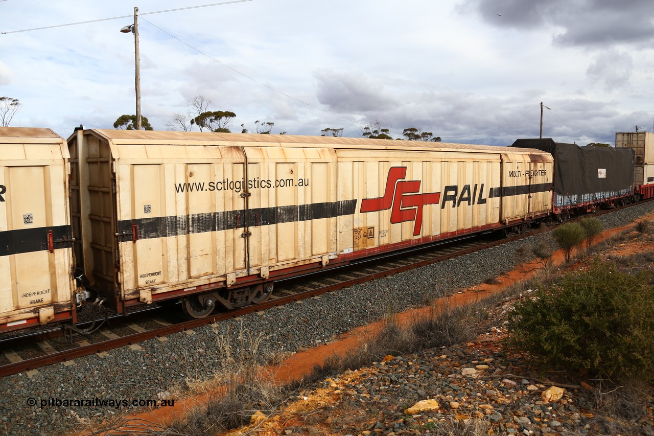 160526 5335
West Kalgoorlie, SCT train 3MP9 operating from Melbourne to Perth, PBGY type covered van PBGY 0149 Multi-Freighter, one of eighty units built by Gemco WA, with Independent Brake signage.
Keywords: PBGY-type;PBGY0149;Gemco-WA;