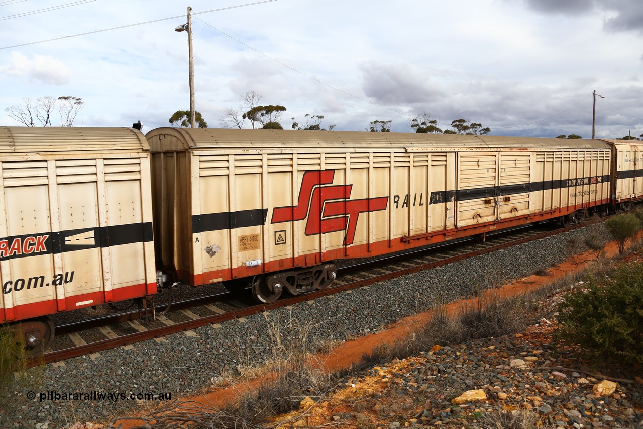 160526 5339
West Kalgoorlie, SCT train 3MP9 operating from Melbourne to Perth, ABSY type van ABSY 4476, one of a batch of fifty made by Comeng WA as VFX type 75' covered vans 1977, recoded to ABFX type, seen here with the silver corrugated roof fitted when Gemco WA upgraded it to ABSY type.
Keywords: ABSY-type;ABSY4476;Comeng-WA;VFX-type;ABFX-type;