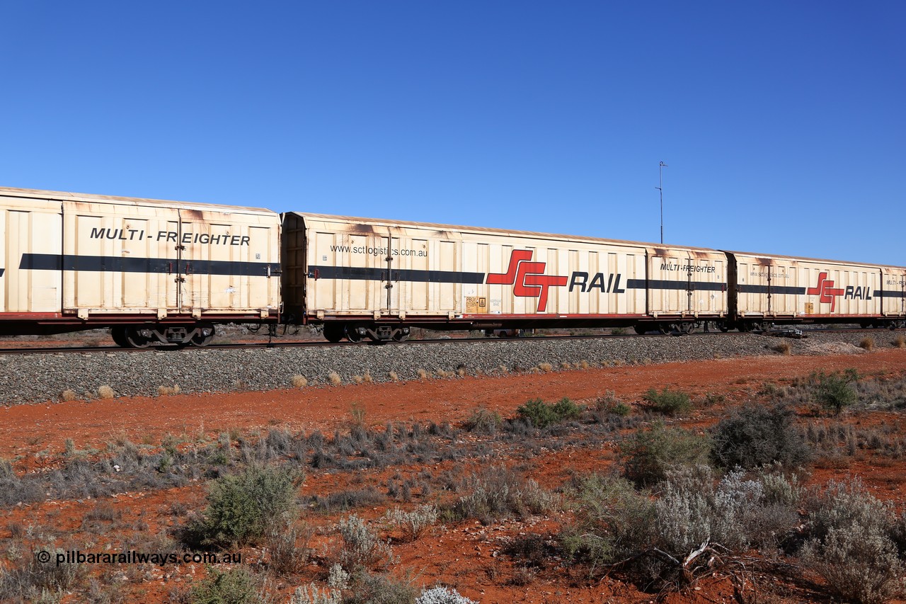 160527 5544
Blamey crossing loop at the 1692 km, SCT train 5PM9 operating from Perth to Melbourne, PBGY type covered van PBGY 0108 Multi-Freighter, one of eighty units built by Gemco WA, with Independent Brake signage.
Keywords: PBGY-type;PBGY0108;Gemco-WA;