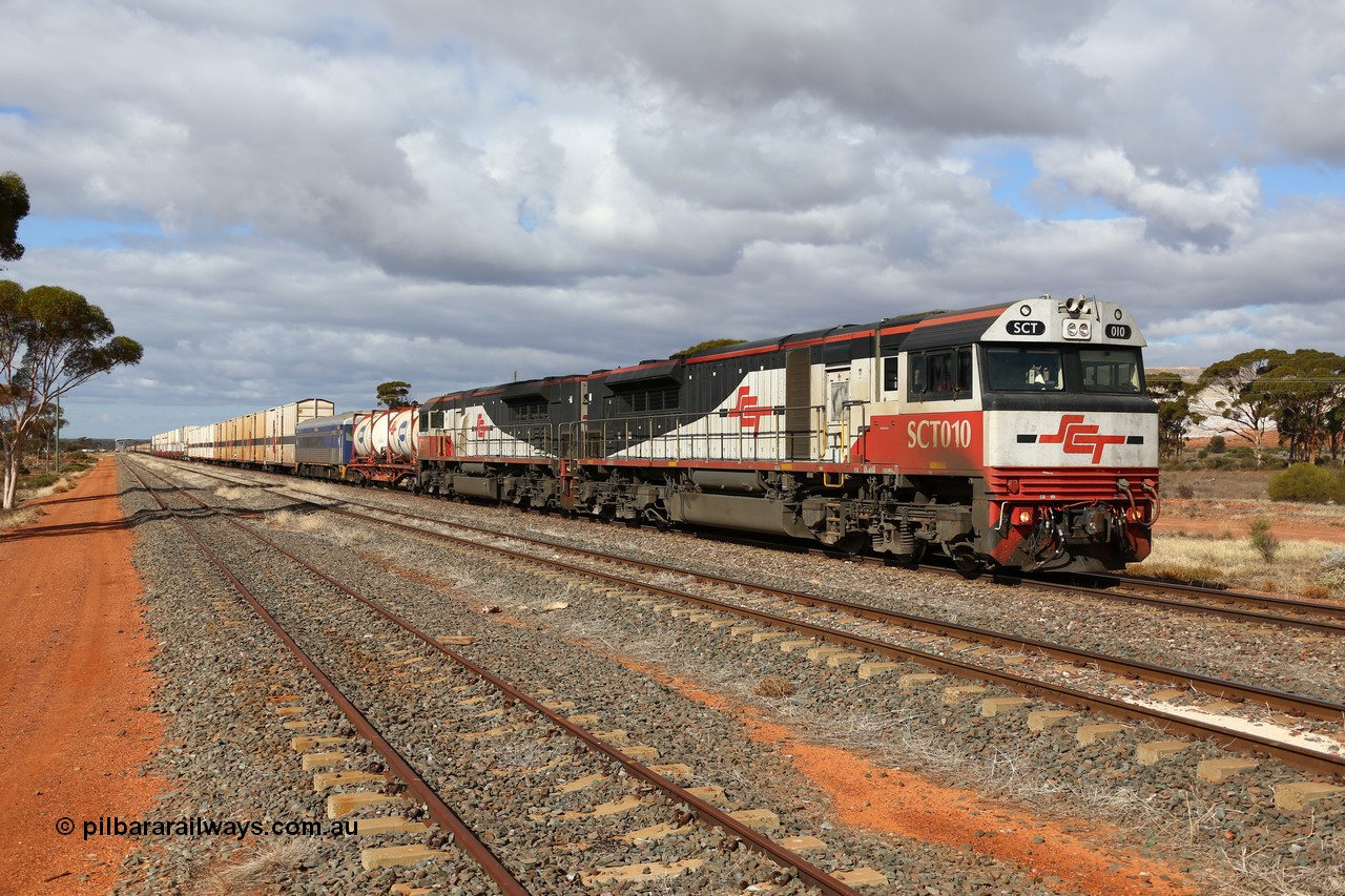 160529 8870
Parkeston, SCT train 6MP9 operating from Melbourne to Perth with 74 waggons for 5382 tonnes and 1786 metres with EDI Downer built EMD model GT46C-ACe unit SCT 010 serial 07-1734 on the point with sister unit SCT 007 as they power through along the mainline.
Keywords: SCT-class;SCT010;EDI-Downer;EMD;GT46C-ACe;07-1734;